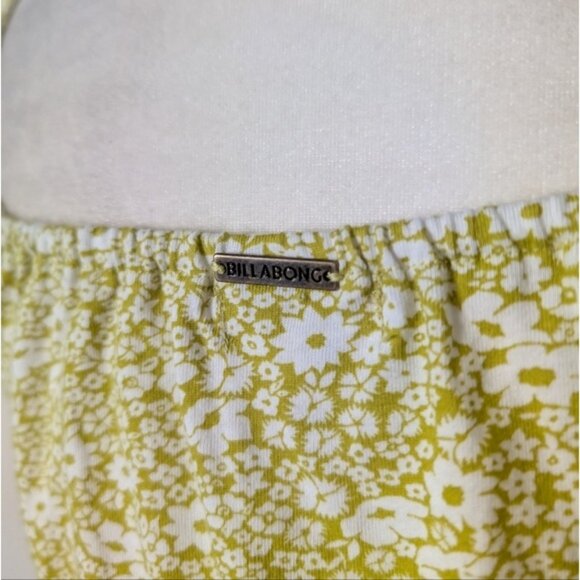 Billabong floral short bubble sleeve smocked spring air crop top - Picture 6 of 8